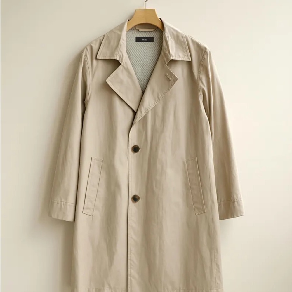 HUGO BOSS Light Tan Trench Coat